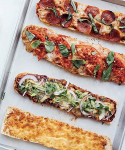 pizza French bread