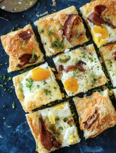 puff pastry breakfast pizza