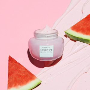 Watermelon Glow Hyaluronic Clay Pore-Tight Facial Mask 